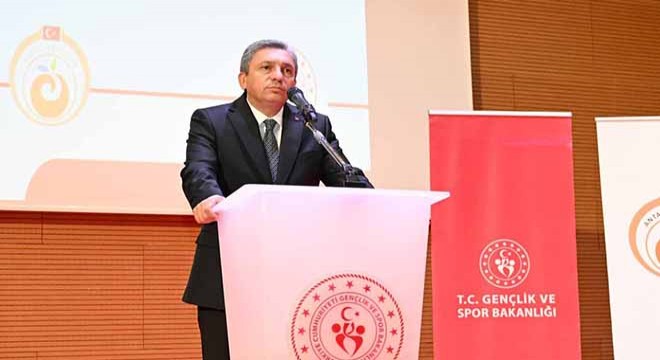 Antalya'da Okul Sporları Bilgilendirme Toplantısı yapıldı