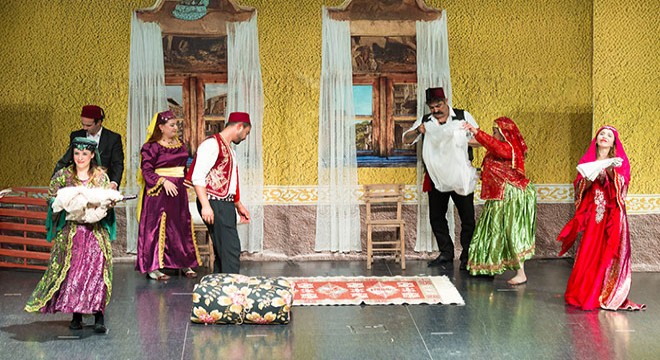 Antalya'da 'Şair Evlenmesi' ikinci kez sahnelendi
