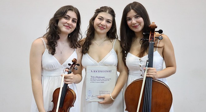 Antalya'da Trio Anatolia'dan hayran bırakan konser