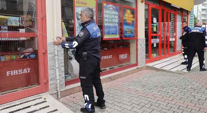 Antalya'da ayıplı mal satan zincir marketin şubesine mühür