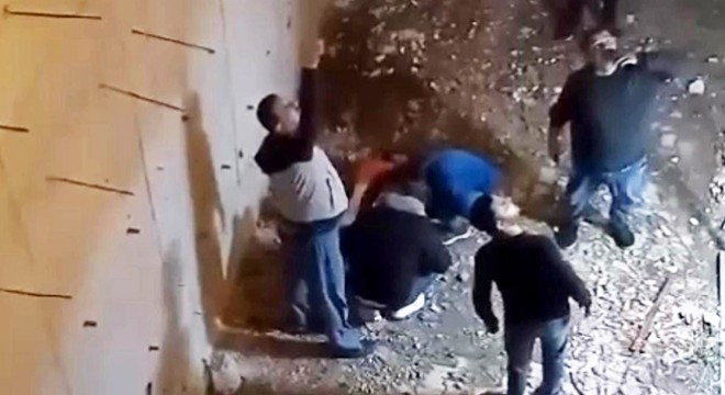 Antalya'da balkondan düşen çocuk yaralandı