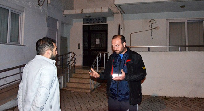 Antalya'da boşaltılan binaya mührü kırıp, yeniden yerleştiler
