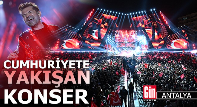 Antalya'da cumhuriyete yakışan konser