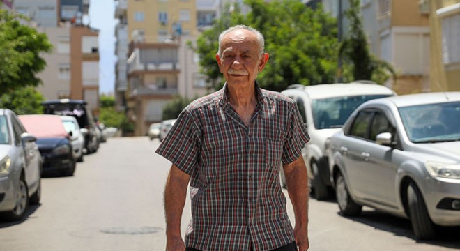 Antalya'da dede ile 2 torunu, bütçelerine uygun konut arıyor