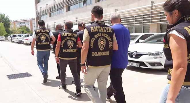 Antalya'da dolandırıcılara darbe: 2 tutuklu