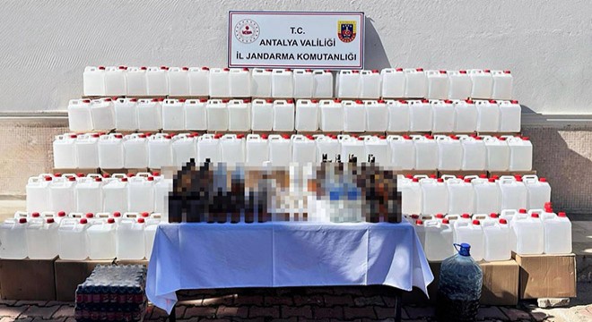 Antalya'da eve sahte alkollü içki baskını