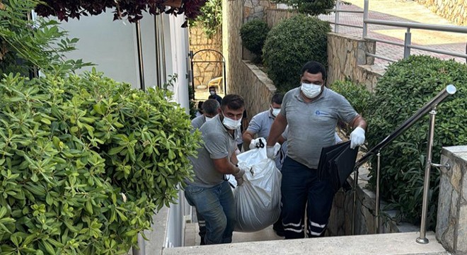 Antalya'da evinde ölü bulundu