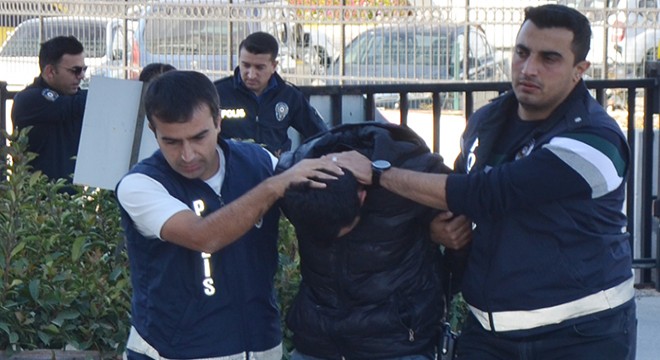 Antalya'da fotoğraf stüdyosu hırsızları yakalandı
