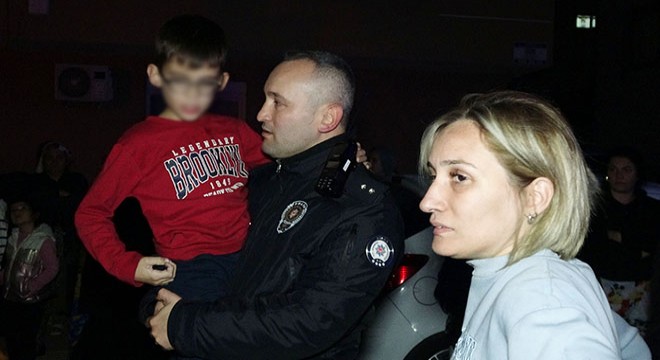 Antalya'da görevdeki polisin evinde yangın çıktı