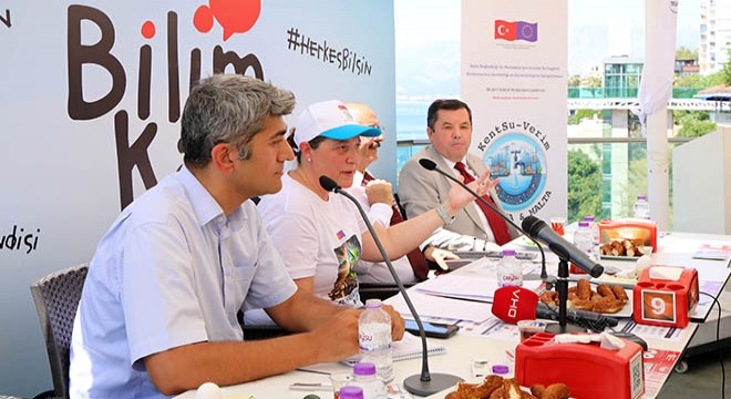 Antalya'da 'halı, balkon ve araba yıkama yasaklasın' önerisi