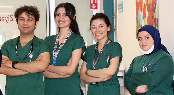 Antalya'da hastalarının mutluluğu, yorgunluklarını unutturuyor