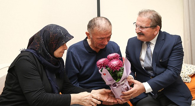 Antalya'da hastaya evinde ziyaret