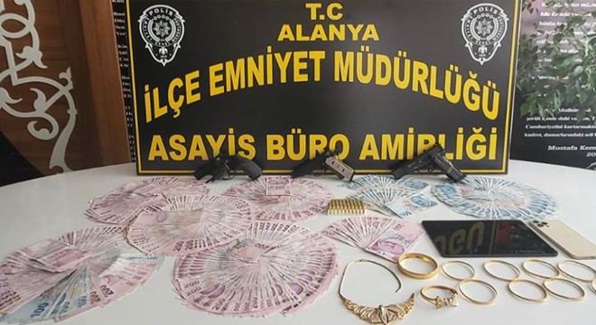 Antalya'da hırsızlık şüphelisi tutuklandı