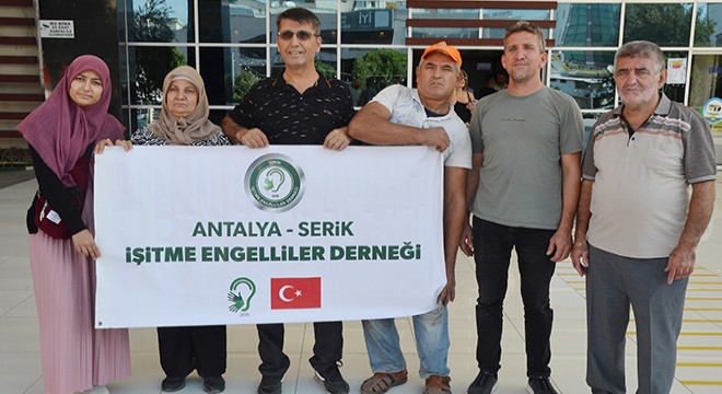 Antalya'da işitme engellilerden tercüman tepkisi