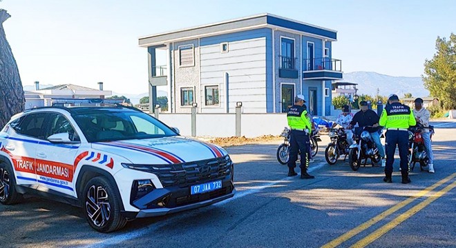 Antalya'da jandarmadan motosiklet denetimi