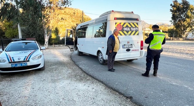 Antalya'da jandarmadan trafik denetimi
