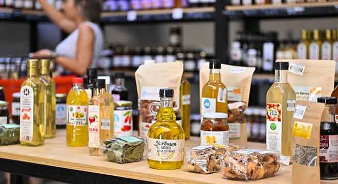 Antalya'da kadın kooperatiflerine 3,5 milyon lira gelir