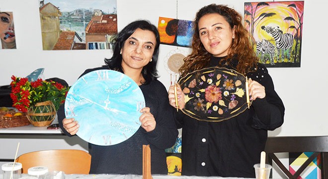 Antalya'da kadınlar 'epoksi' sanatını sevdi