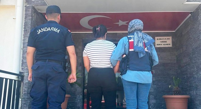 Antalya'da 'kasten öldürme' hükümlüsü kadın yakalandı