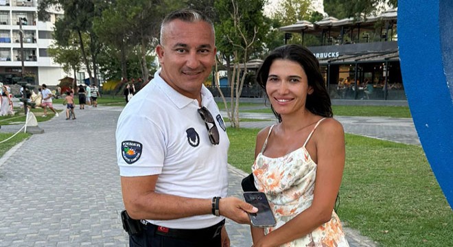 Antalya'da kayıp telefon sahibine teslim edildi