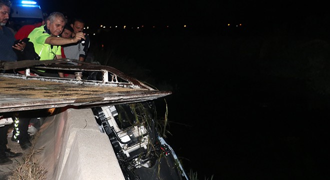 Antalya'da motosikletiyle kanala uçtu
