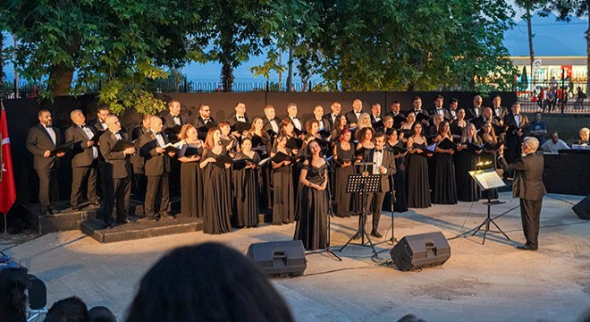 Antalya'da müzede 19 Mayıs konseri