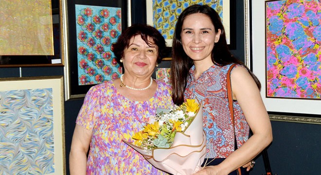 Antalya'da müzede 'ebru' sergisi
