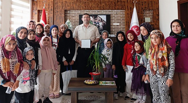 Antalya'da öğrencilerden Filistin'e anlamlı yardım