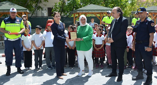 Antalya'da öğrencilere trafik eğitimi