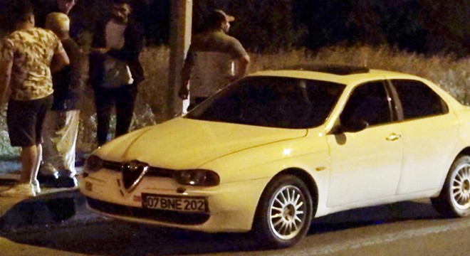 Antalya'da otomobil motosikletle çarpıştı: 1 yaralı