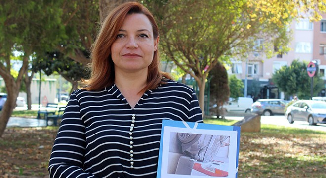 Antalya'da otomobiline serviste araç çarptı