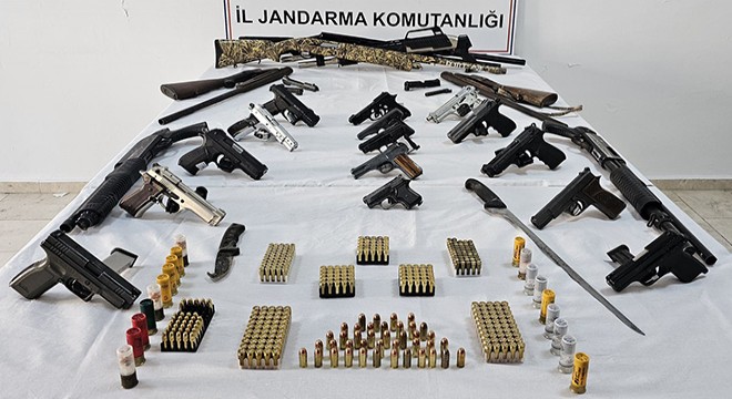 Antalya'da ruhsatsız silah operasyonu