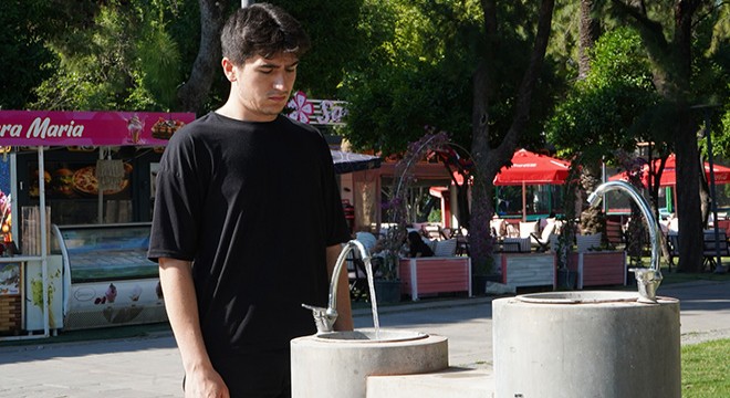 Antalya'da sahne sokaklara taşınıyor