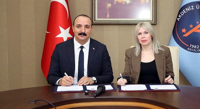 Antalya'da sanat, demansa karşı kalkan olacak