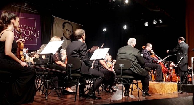 Antalya'da senfoniden 'Cumhuriyet' konseri