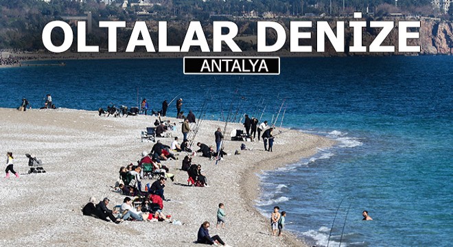 Antalya'da sömestir tatili yoğunluğu; Konyaaltı Sahili doldu