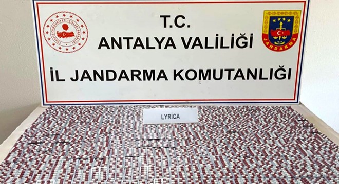 Antalya'da uyuşturucu operasyonuna 3 gözaltı