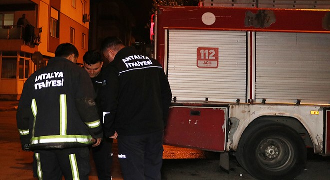 Antalya'da yangın ihbarı, ekipleri harekete geçirdi