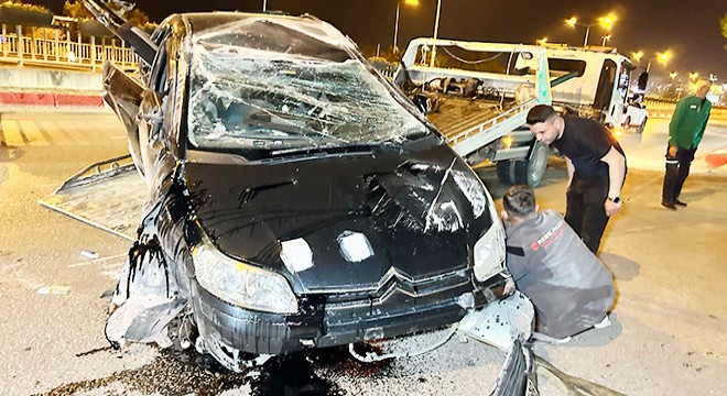 Antalya'daki kazayı burunları kanamadan atlattılar