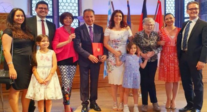 Antalya dostu Dr.Baloğlu'na Almanya'da 4 şeref madalyası