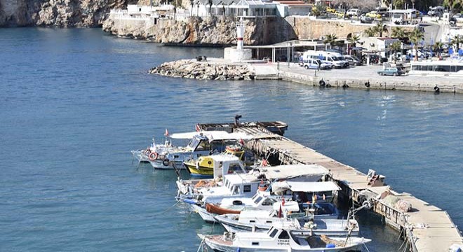 Antalya'nın gözde semtinde 'fırtına' sakinliği