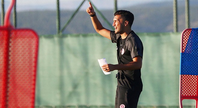 Antalyaspor'da Fredy ve Luiz Adriano kampa katılıyor