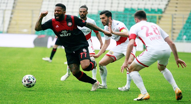 Antalyaspor'da galibiyet özlemi 5 haftaya çıktı