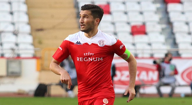 Antalyaspor'da takımın maestrosu Nuri Şahin