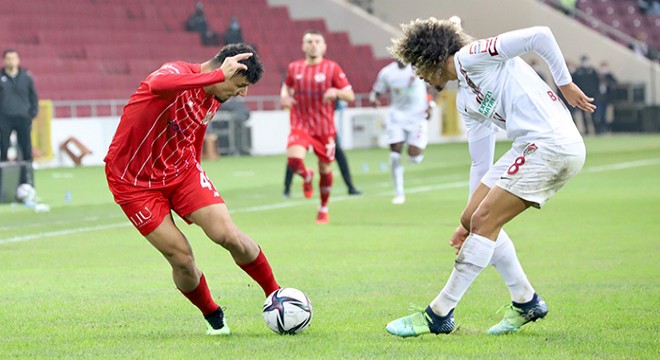 Antalyaspor, ilk 15 dakikada atamıyor, son 15 dakikada gol yiyor