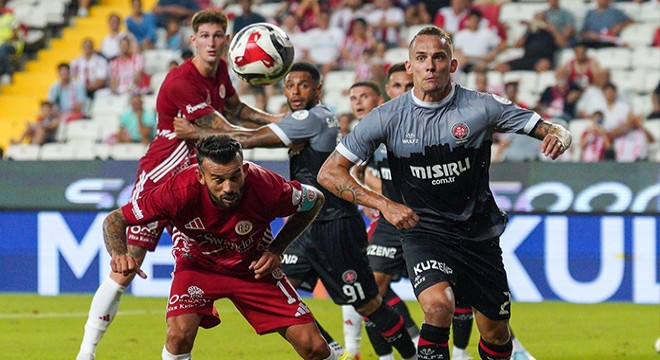 Antalyaspor kendi sahasında mağlup