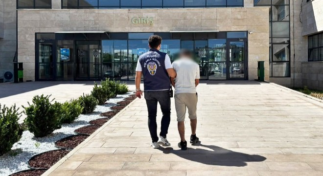 Aranan hükümlüler yakalandı