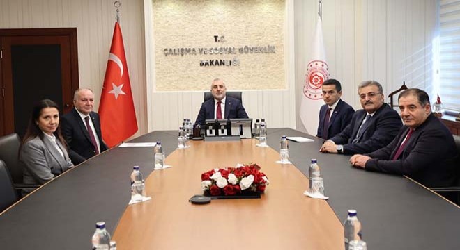 Asgari ücret görüşmeleri başladı; Türk-İş masada yok