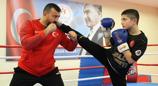 Avrupa Muaythai Şampiyonası'nda hedef altın madalya