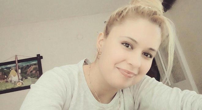Ayrı yaşadığı eşini iş görüşmesi çıkışında öldürdü